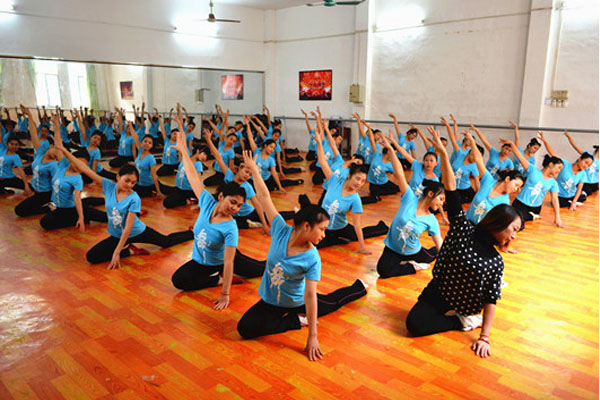 成都市幼师专业招生学校排名?女生适合学什么？江油职高学生想来成